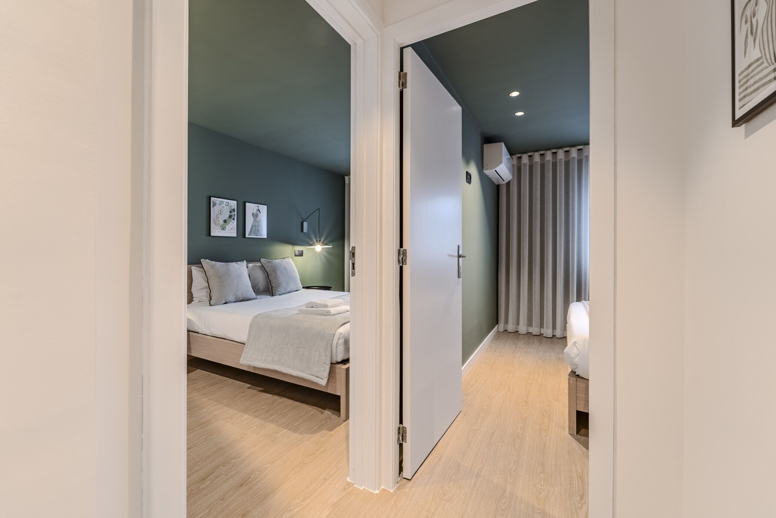 2 chambres, fer et planche à repasser, Wi-Fi gratuit, draps fournis