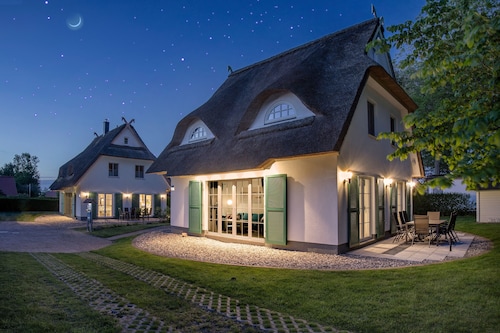 Drööm unter Reet 1 140qm, bis 4 SZ, 2 Bäder, Kamin...