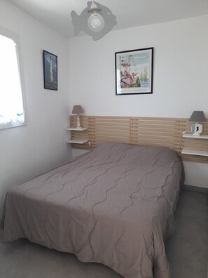 1 bedroom, iron/ironing board