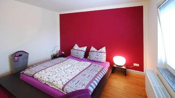 4 Schlafzimmer, Bügeleisen/Bügelbrett, WLAN, Bettwäsche