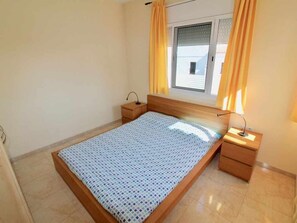 3 bedrooms, free WiFi - House with private pool 25min from the beach Port aventura (Ametlla De Mar, L')