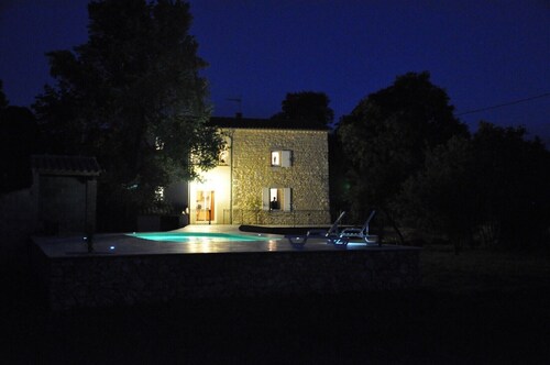 Welcome in our quiet gite for 7 persons with swimming pool near Anduze
