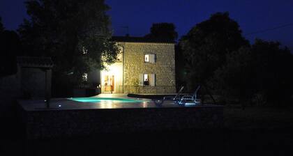 Welcome in our quiet gite for 7 persons with swimming pool near Anduze