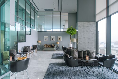 Roomme Hospitality The Rich Branch