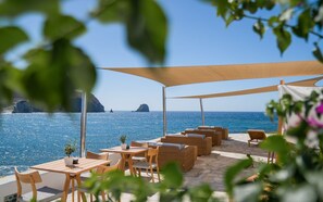 Terrace/patio - Melian Boutique Hotel & Spa (Milos)