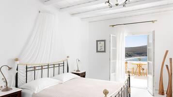 Egyptian cotton sheets, premium bedding, down comforters, pillowtop beds