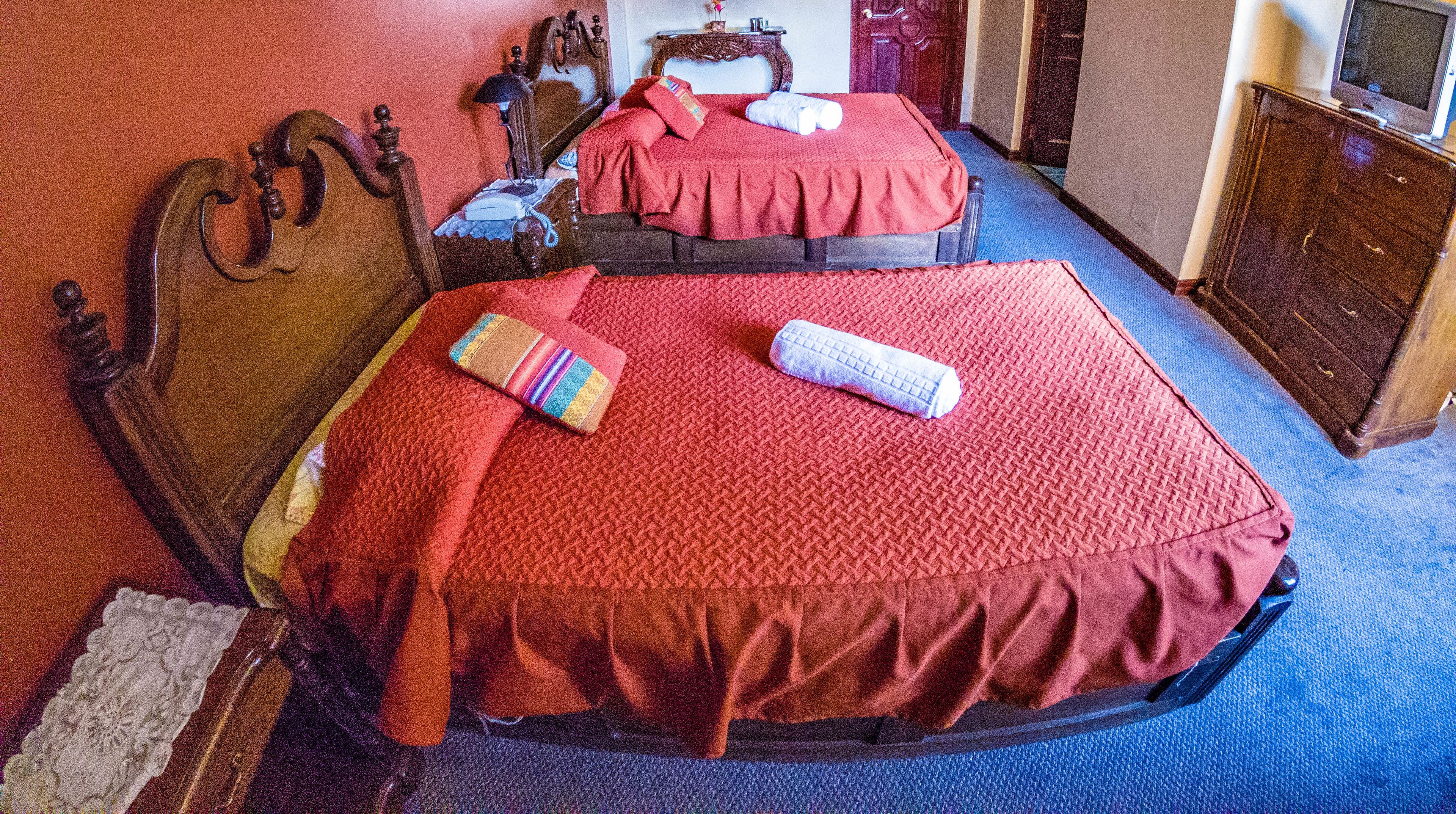 twin room | down duvets, free wifi