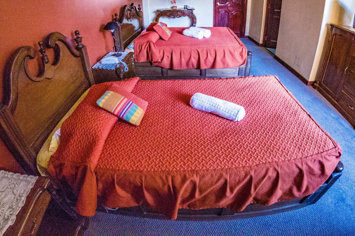 twin room | down duvets, free wifi