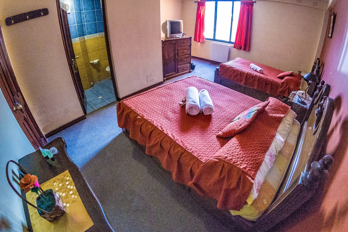 twin room | down duvets, free wifi