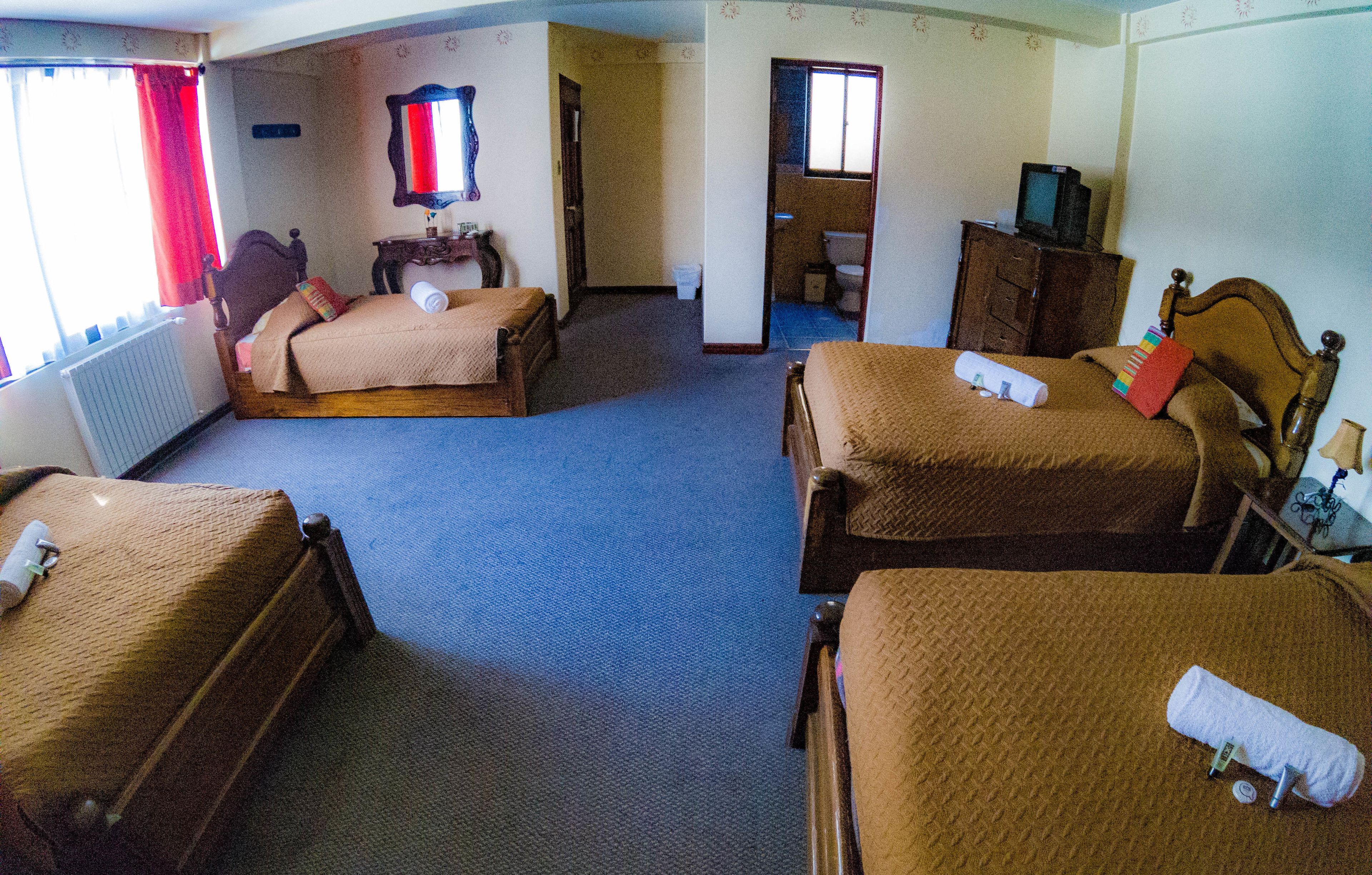 family room | down duvets, free wifi