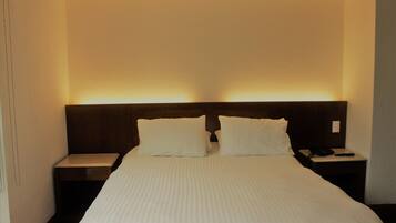 Svit Executive | VÀrdeförvaringsskÄp pÄ rummet, mörklÀggningsgardiner och gratis wi-fi