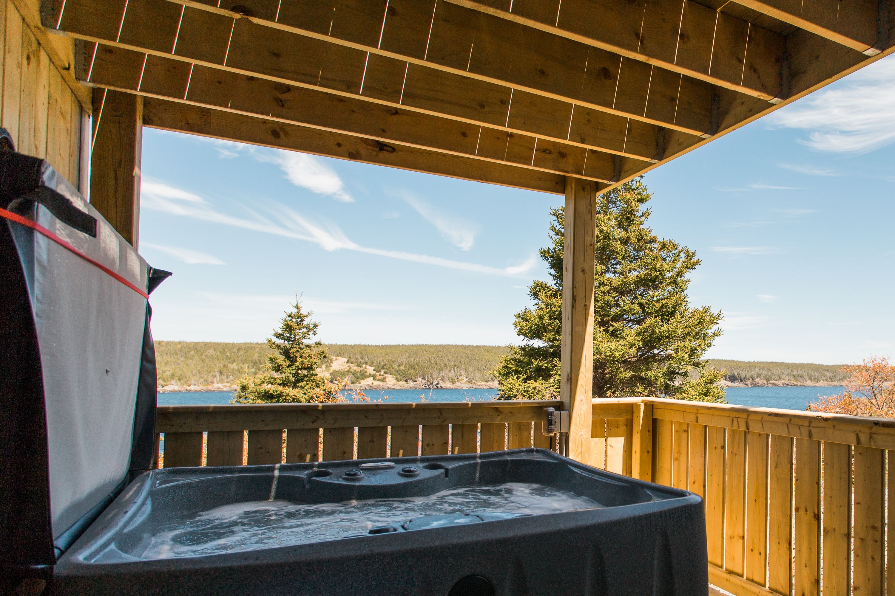 Humpback Whale Suite: Small Hot Tub Apt | Balcony