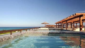 Alberca al aire libre