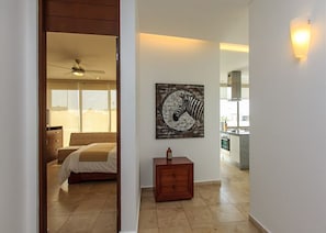 Condo | Free WiFi, bed sheets