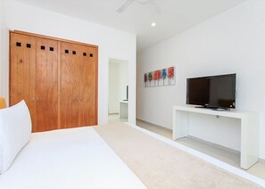 Appartement Penthouse | 2 chambres, accès au Wi-Fi (inclus), literie fournie
