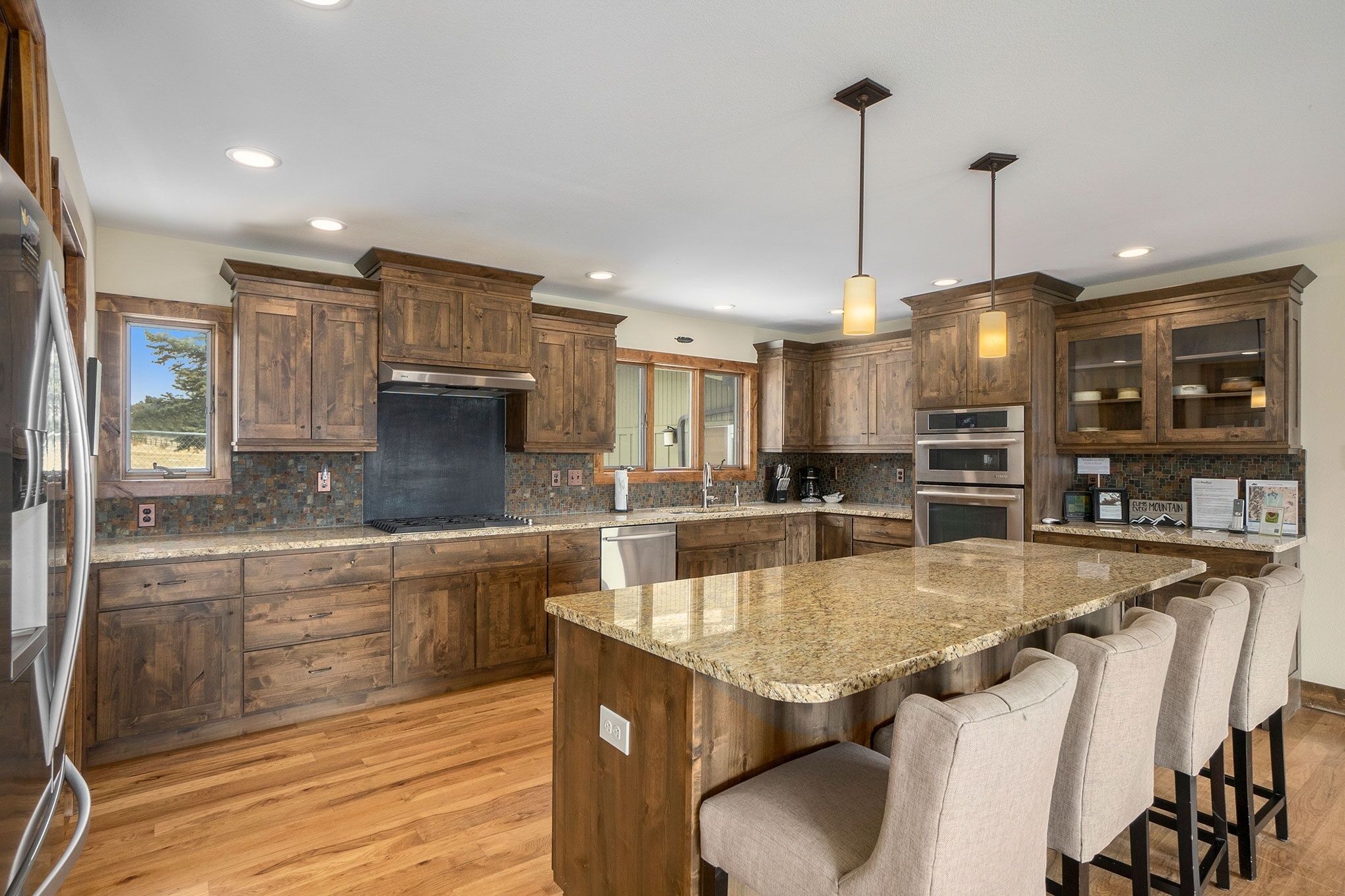 House, 3 Bedrooms | Private kitchen | Fridge, microwave, oven, dishwasher