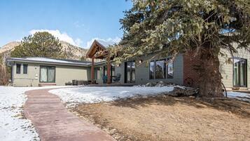 House, 3 Bedrooms | Exterior