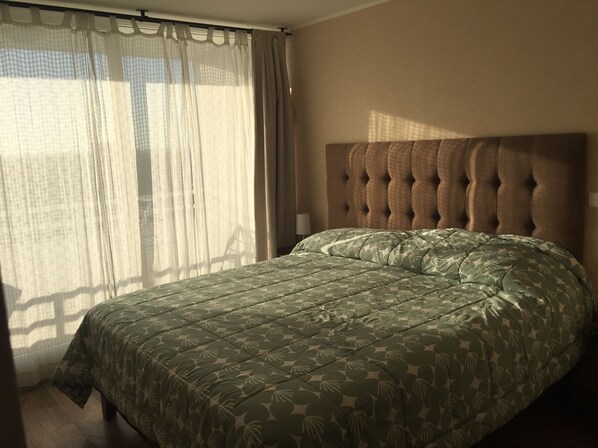 Apartment, 3 Bedrooms, 2 Bathrooms | 3 bedrooms, WiFi, bed sheets