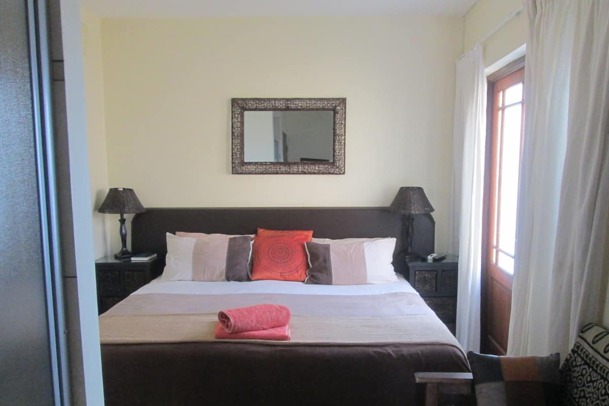 Camera Basic, 1 camera da letto, non fumatori, angolo cottura | 3 camere, ferro/asse da stiro, Wi-Fi gratuito, lenzuola