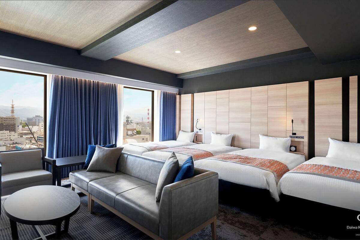 grand deluxe twin, non smoking | down duvets, in-room safe, desk, blackout curtains