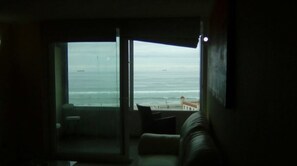 Apartment, 2 Bedrooms, 2 Bathrooms | Living area