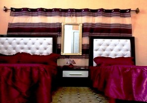 Desk, free WiFi - House la China 875 - Habitación 1 (Camaguey)