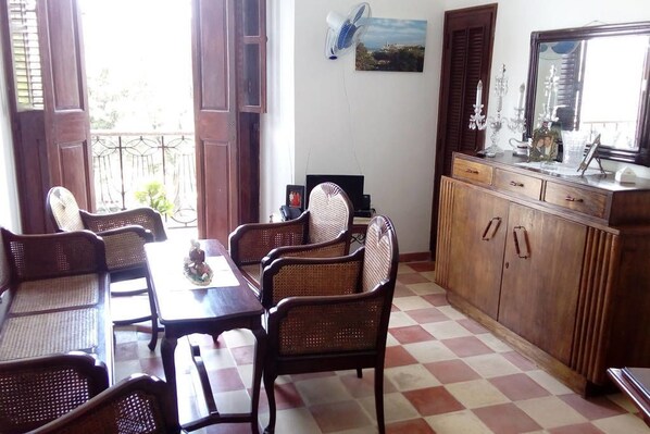 In-room dining