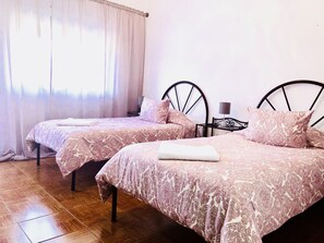 AccĂšs au Wi-Fi (inclus), literie fournie