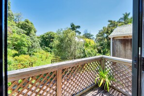 House, 3 Bedrooms | Balcony view - Ponsonby Holiday Home Near The City (Auckland)