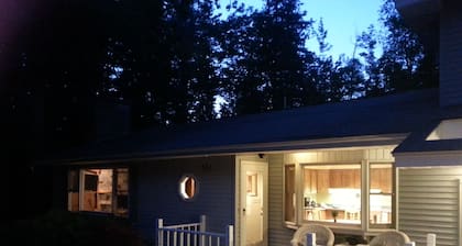 Love North Shore Cherry Cove Beachfront On West Grand Traverse Bay In Leelanau!