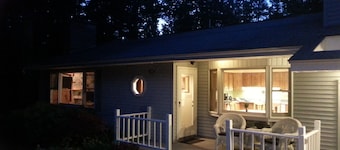 Love North Shore Cherry Cove Beachfront On West Grand Traverse Bay In Leelanau!