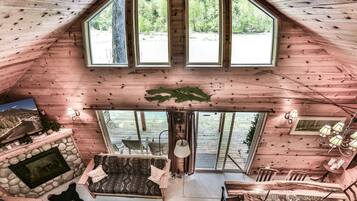 智能電視、壁爐、電子遊戲、Netflix