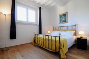 2 bedrooms, iron/ironing board, travel cot, free WiFi - LA CUPOLA apartment with a view of the cathedral, it feels like touching it! (Firenze)