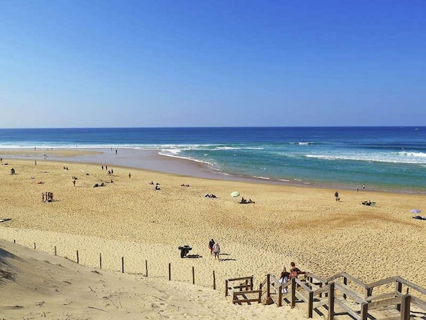 Beach nearby, sun loungers - NEW VILLA WITH HEATED POOL (Messanges)
