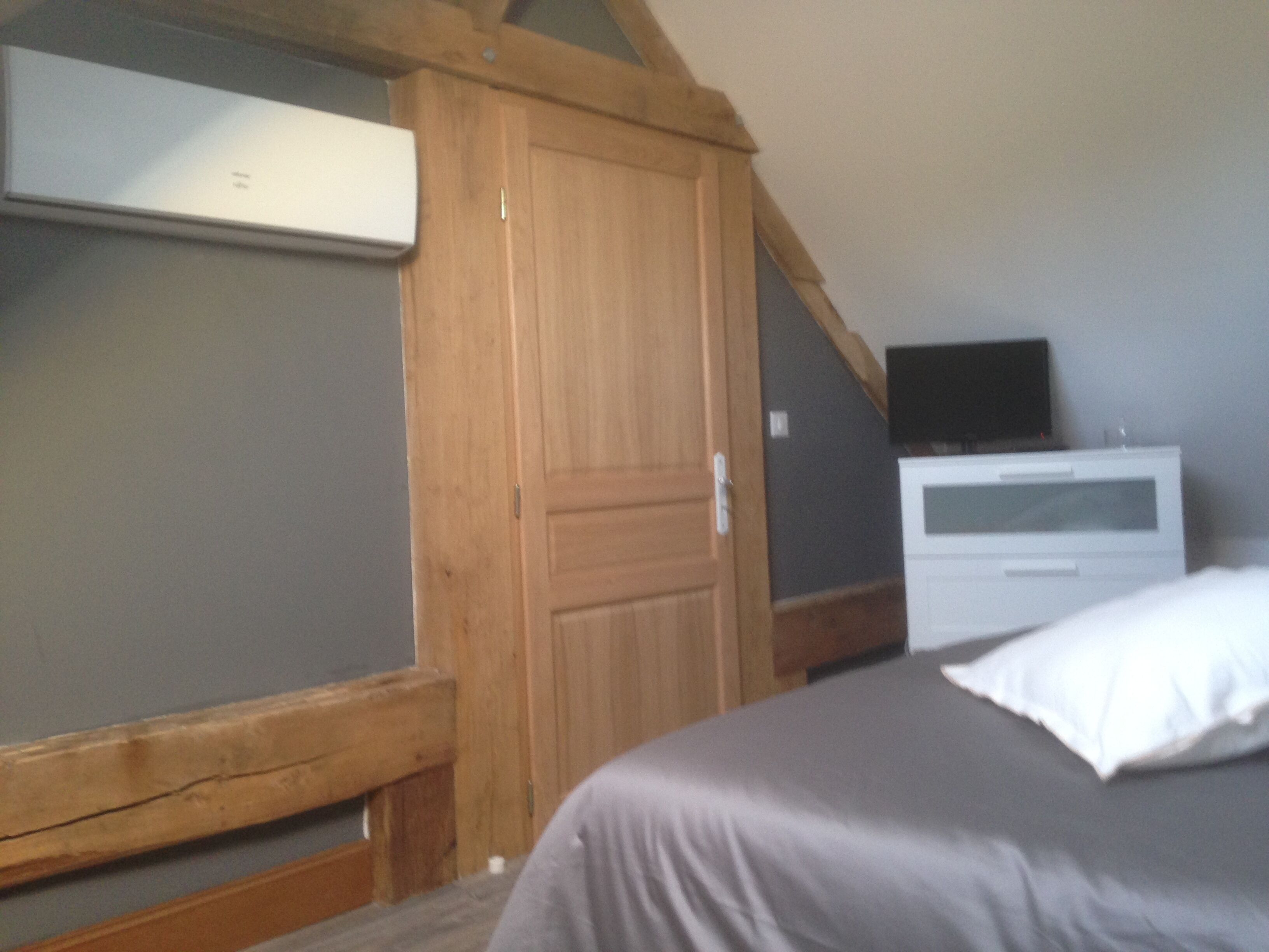 2 camere, insonorizzazione, ferro/asse da stiro, Wi-Fi gratuito