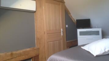 2 chambres, chambres insonorisées, fer et planche à repasser