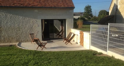 CHARMING HOUSE WITH GARDEN, AIR CONDITIONING