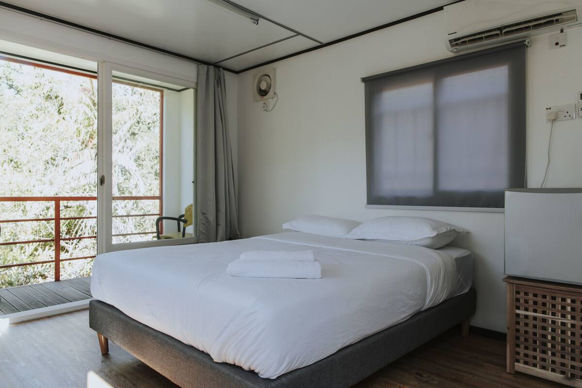 Cabana conforto, 1 cama Queen, no jardim | Escrivaninha, camas extras/dobráveis (sobretaxa)