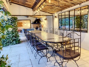 تناول الطعام