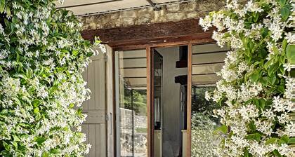 Domaine Exclusif, 16 lits, 7 ch. avec AC, tennis, piscine chauffée, SPA & Chef