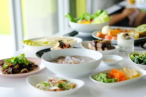 Dining - Wudai Homestay (Zhuangwei)