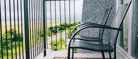 Gallery Villa, 1 Bedroom, Balcony, Courtyard Area | Balcony
