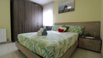 5 dormitorios, caja fuerte, tabla de planchar con plancha