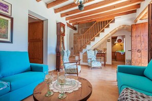 TV, fireplace - Villa Cals Frares for 5 people with pool and BBQ (Pollensa)