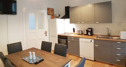 LANGEN Crelle-Kiez Schöneberg, cozy old Berlin building new