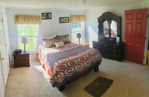 3 camere, una scrivania, ferro/asse da stiro, Wi-Fi gratuito