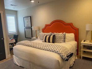 4 Schlafzimmer, Bügeleisen/Bügelbrett, Reisekinderbett, WLAN