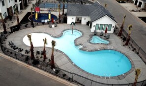 Beheizter Pool