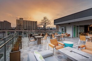 Terrace/patio - Element Dallas Downtown East (Dallas)