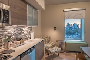 Studio, 1 King Bed | Pillowtop beds, in-room safe, desk, laptop workspace - Element by Marriott Dallas Downtown East (Dallas)